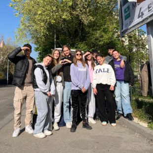 Slovenski in italijanski dijaki, ki so se udeležili izmenjave