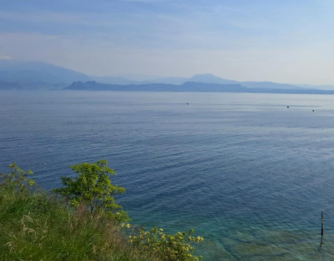 Razgled na Gardsko jezero
