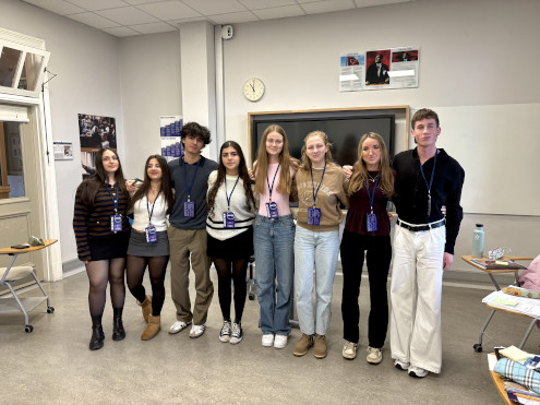 Slovenci na mednarodnem debatnem turnirju v Istanbulu